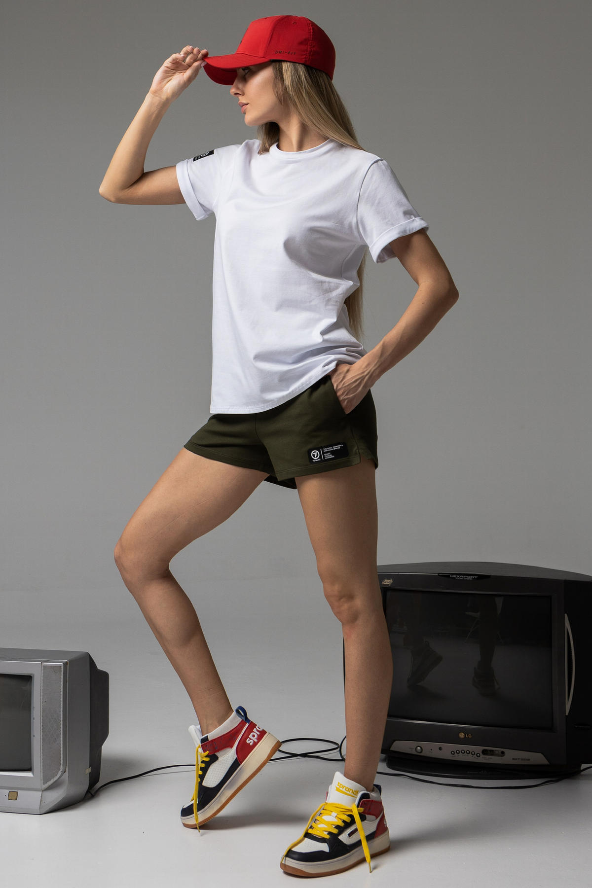 Жіноча класична футболка TOTALFIT D7-KH11