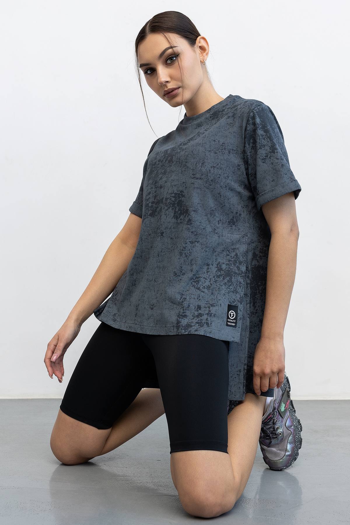Жіноча футболка-туніка TOTALFIT Urban Eclipse D41-KHP159