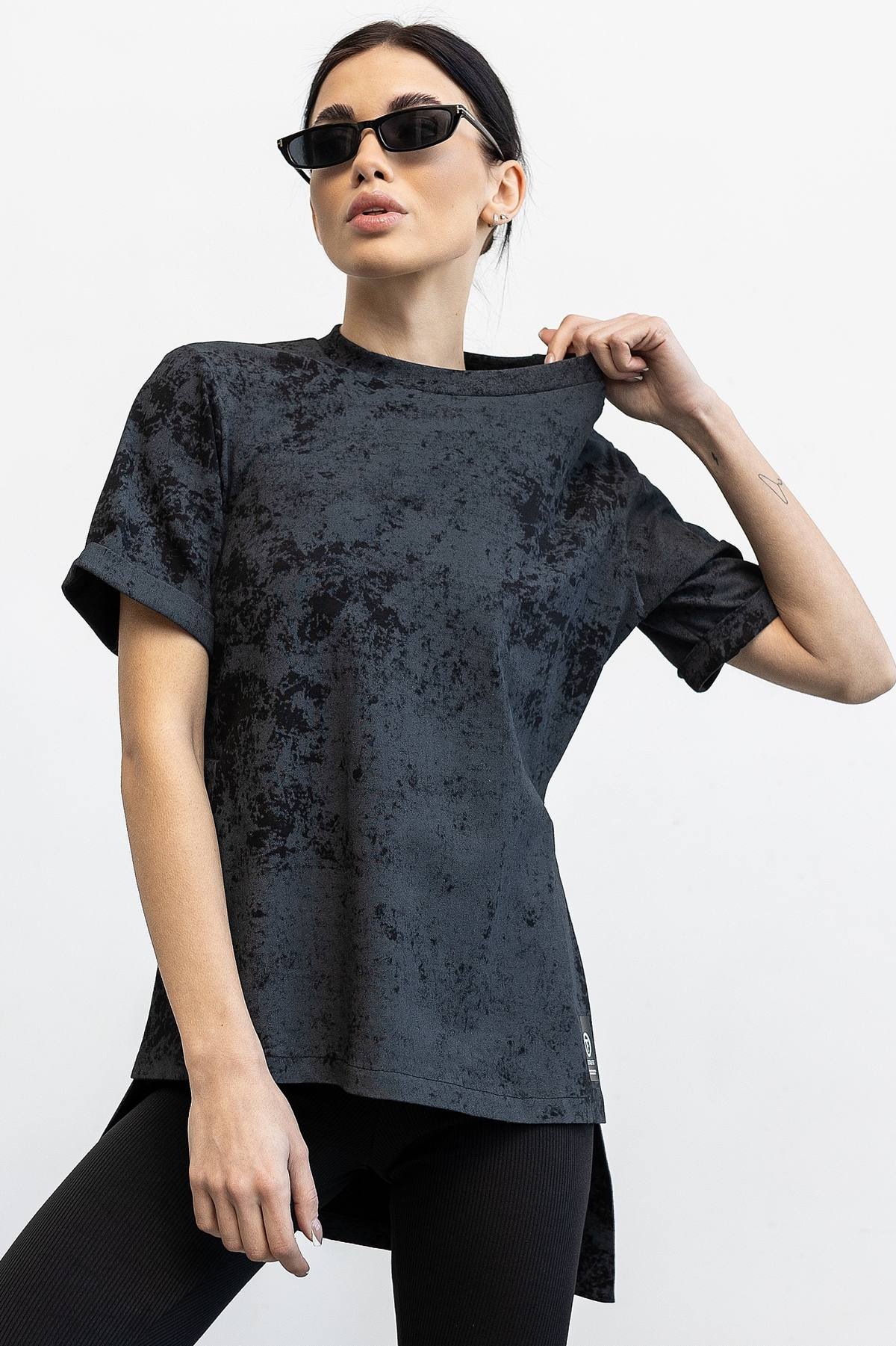Жіноча футболка-туніка TOTALFIT Urban Eclipse D41-KHP158