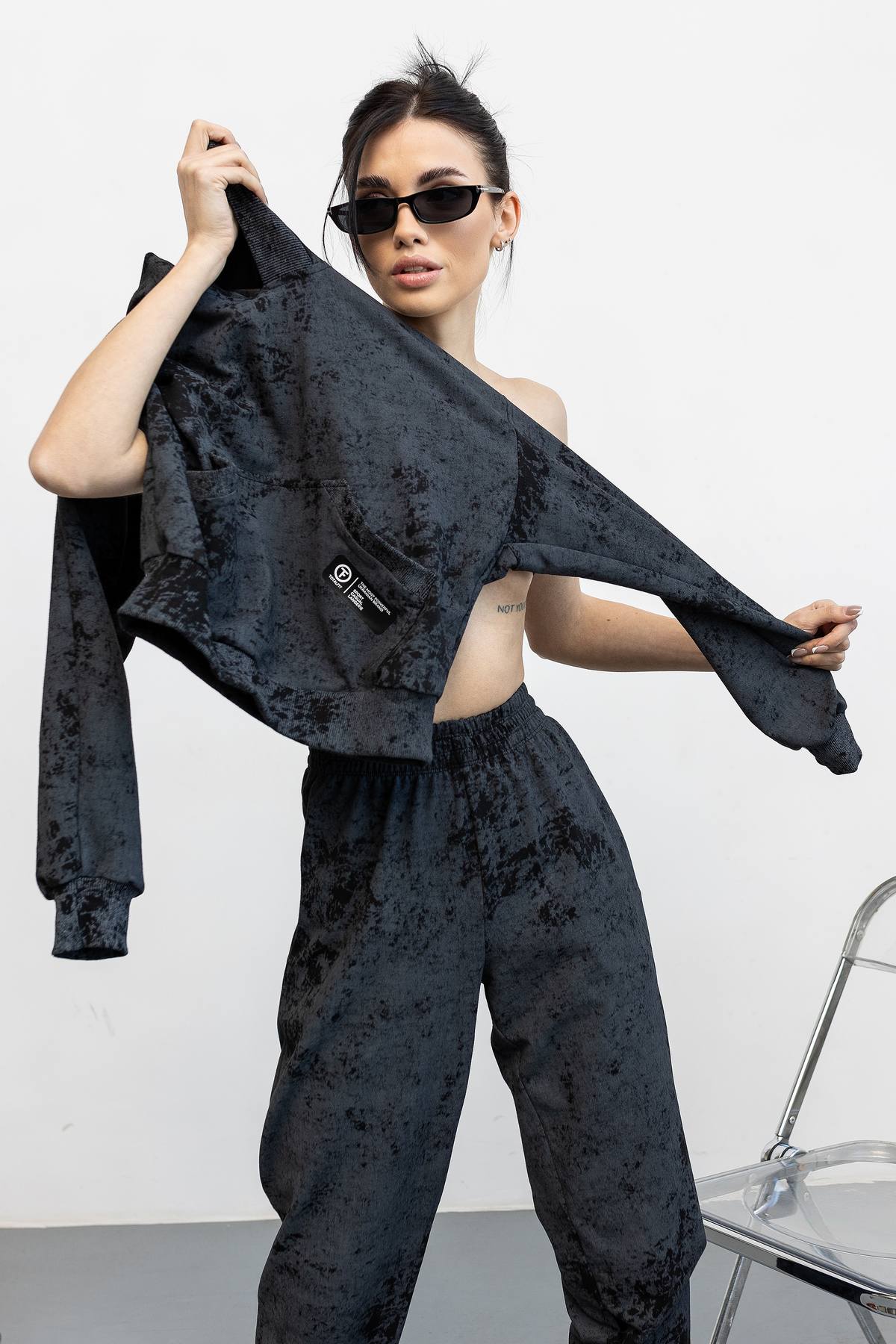 Жіноче худі TOTALFIT Urban Eclipse A21-LDP158