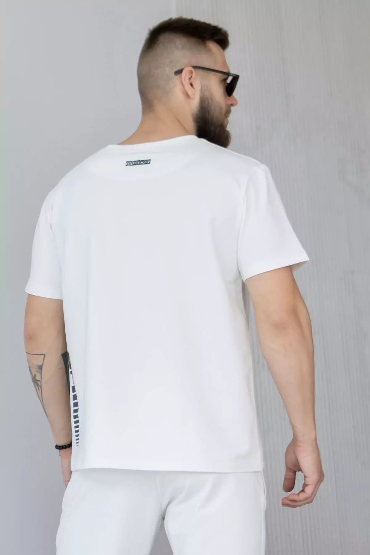 Футболка мужская TOTALFIT RMLD1-LD11