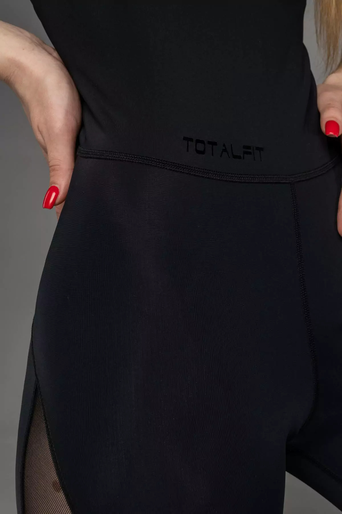 Комбінезон для фітнесу із сіткою TOTALFIT F13-C10