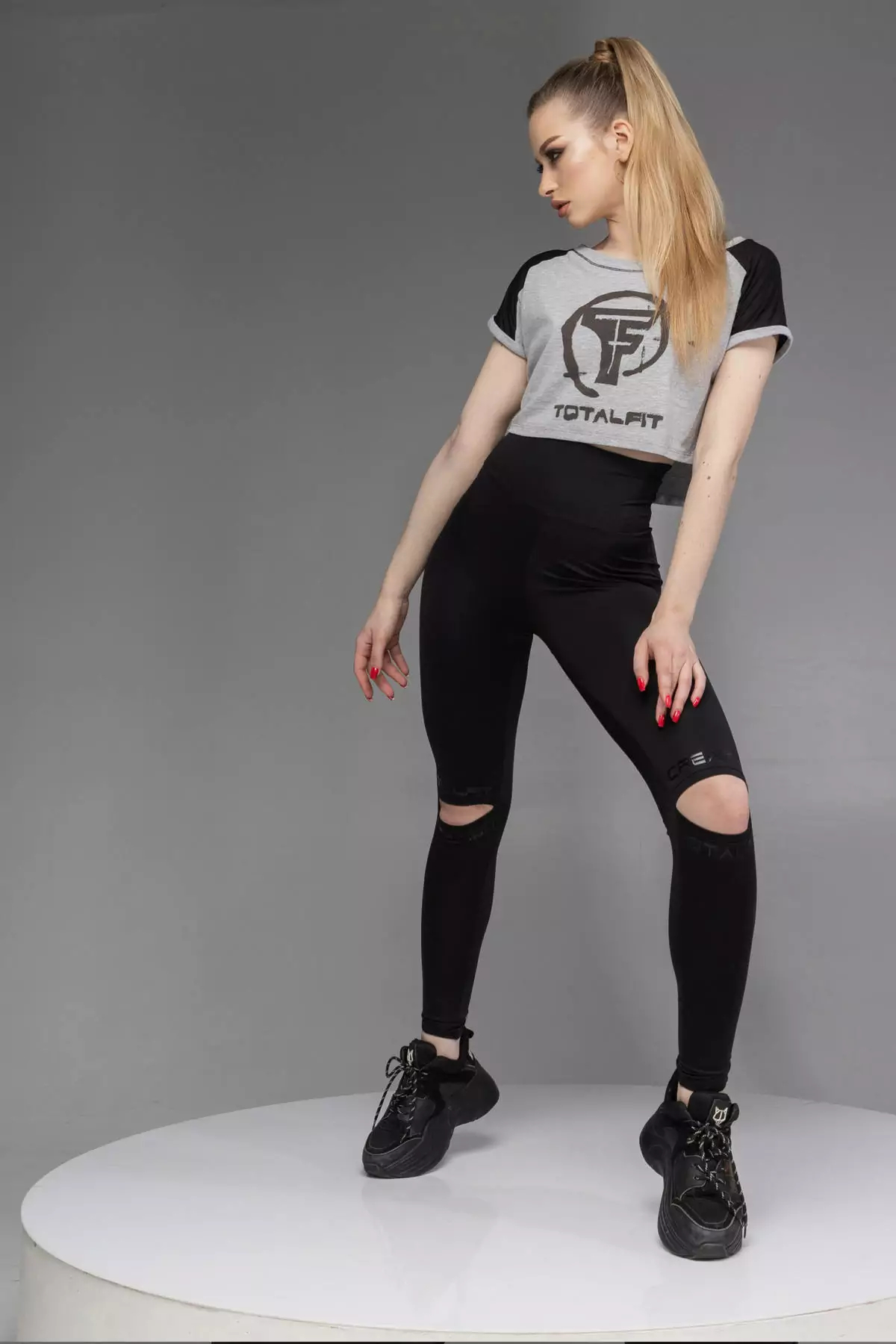 Кроп топ Totalfit B-4