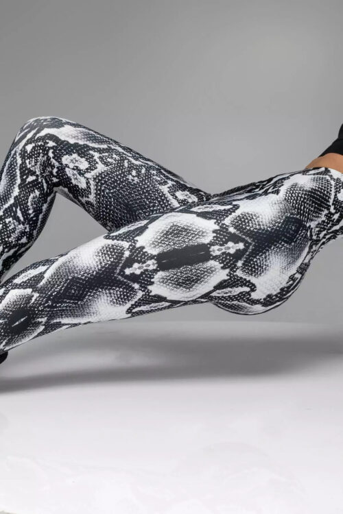 Лосини з високим поясом у чорно-білому принті рептилії Totalfit Y2-P74