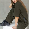 Костюм з футболки OVERSIZE з заниженною лінією плеча та актуальних штанів-палацо виконаних з натуральних матеріалів.